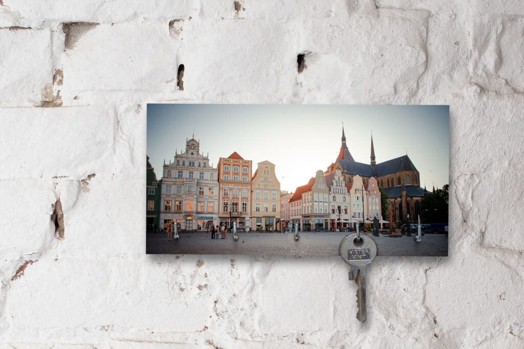 Schlüsselbrett auf Holz - Rostock - Neuer Markt II