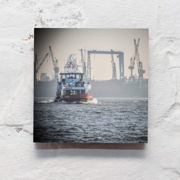 Hamburg auf Holz - HVV-Fähre