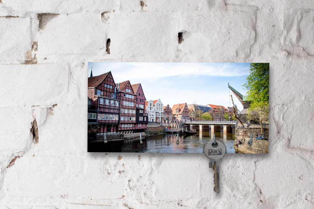 Schlüsselbrett auf Holz - Lüneburg - Ilmenau Ufer